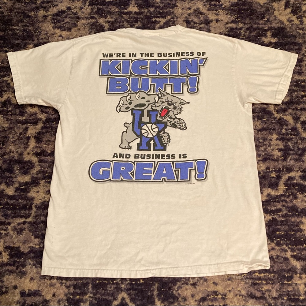 Vintage 2003 NCAA University of
Kentucky Wildcats Basketball t-shirt